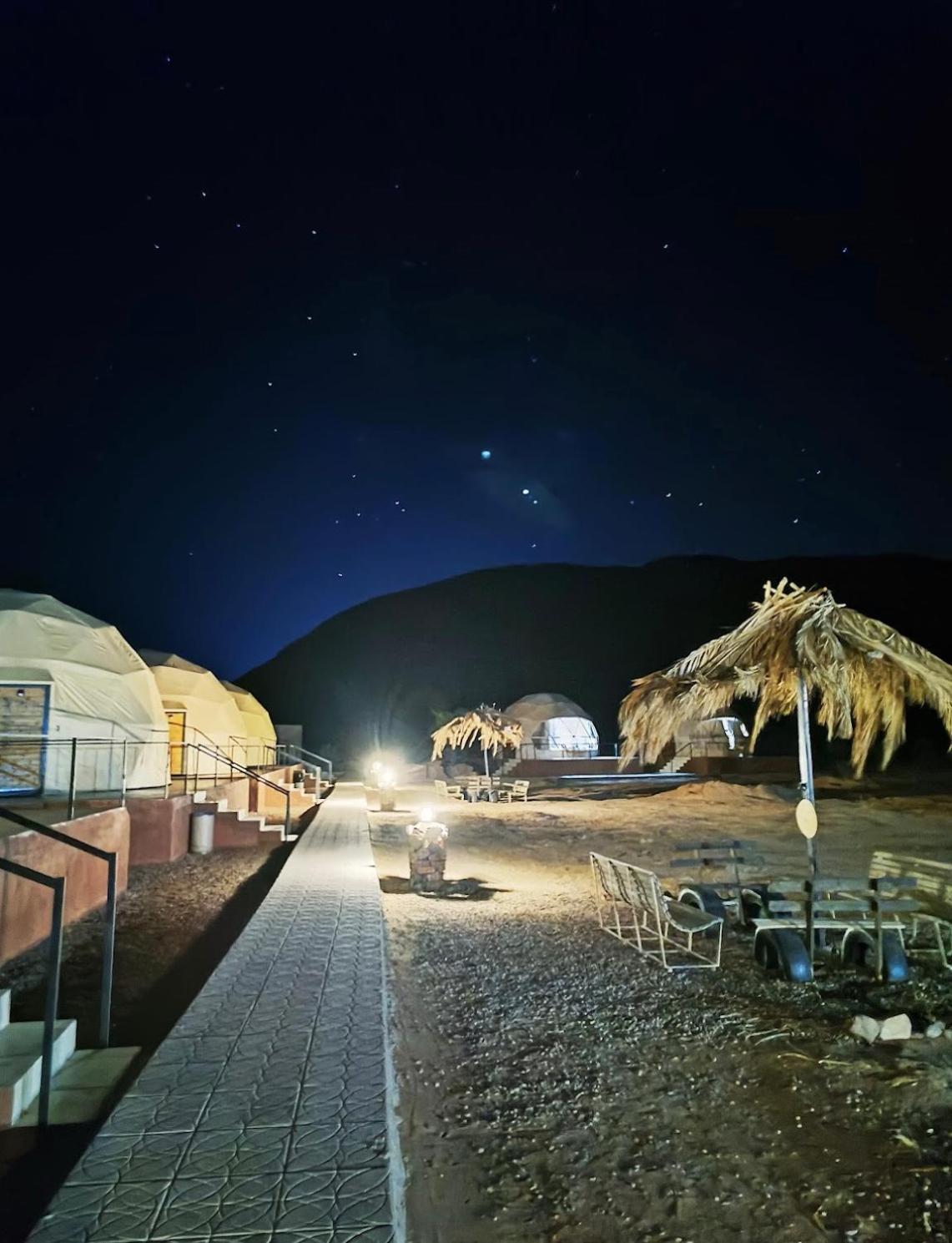 Adel Rum Camp Bubbles ワディ ・ラム エクステリア 写真